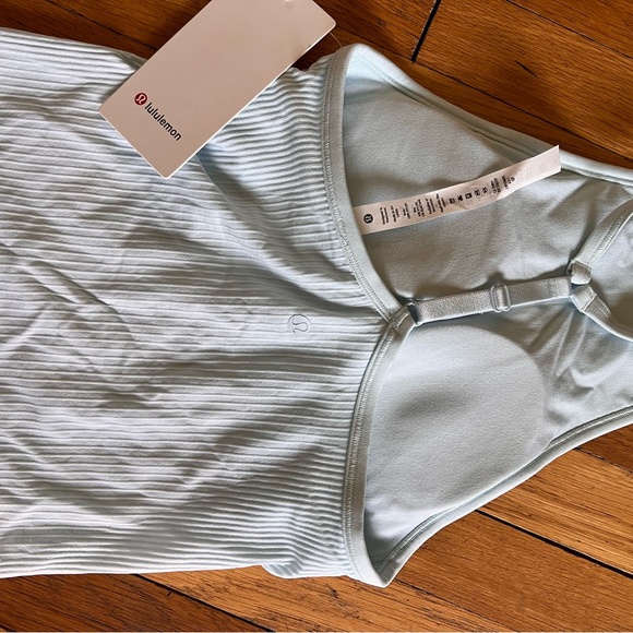 Lululemon Ebb to Street high neck tank - Picture 4 of 4